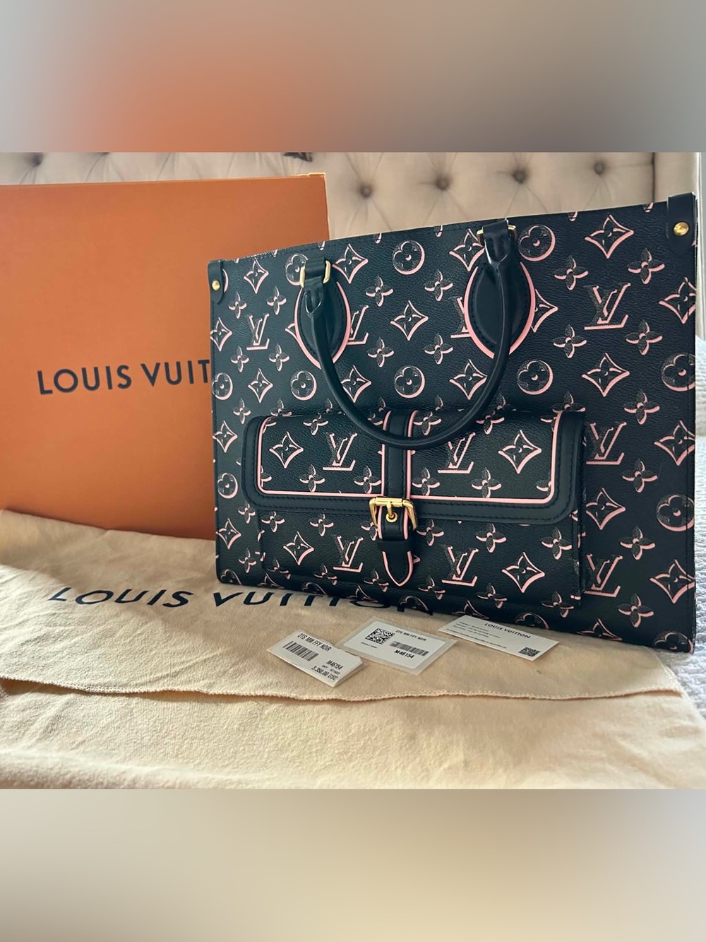 NWT Louis Vuitton Fall For You OnTheGo MM tote bag